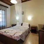 Nikos Pool Apartments - Upper Floor