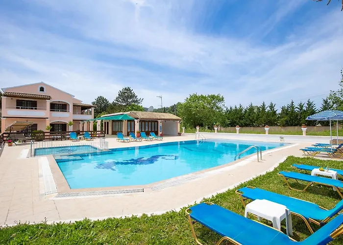 Nikos Pool Apartments - Upper Floor