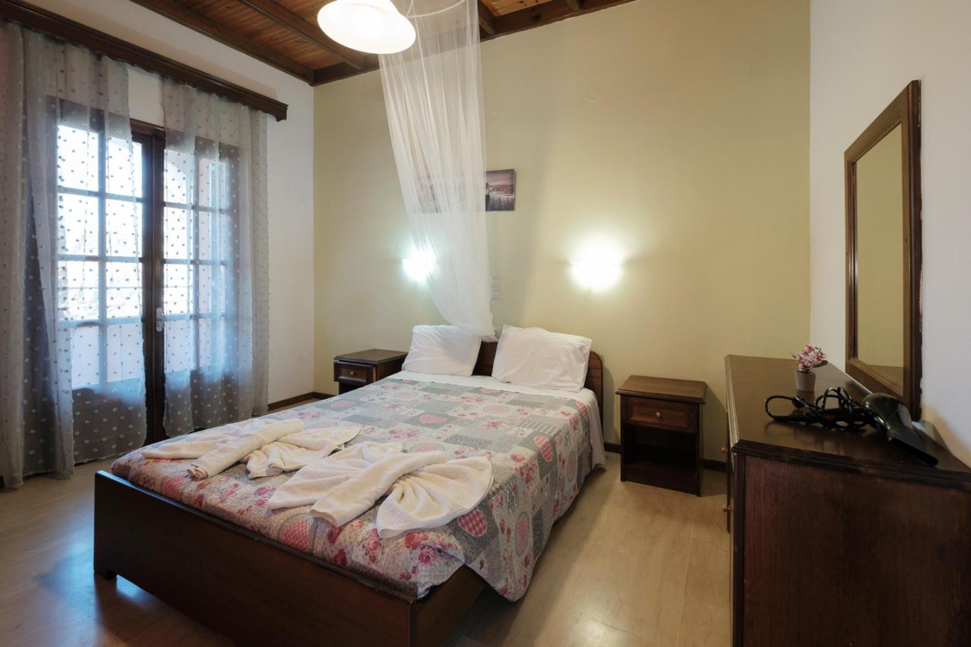 Nikos Pool - Upper Floor Hotel de apartamente Sidárion