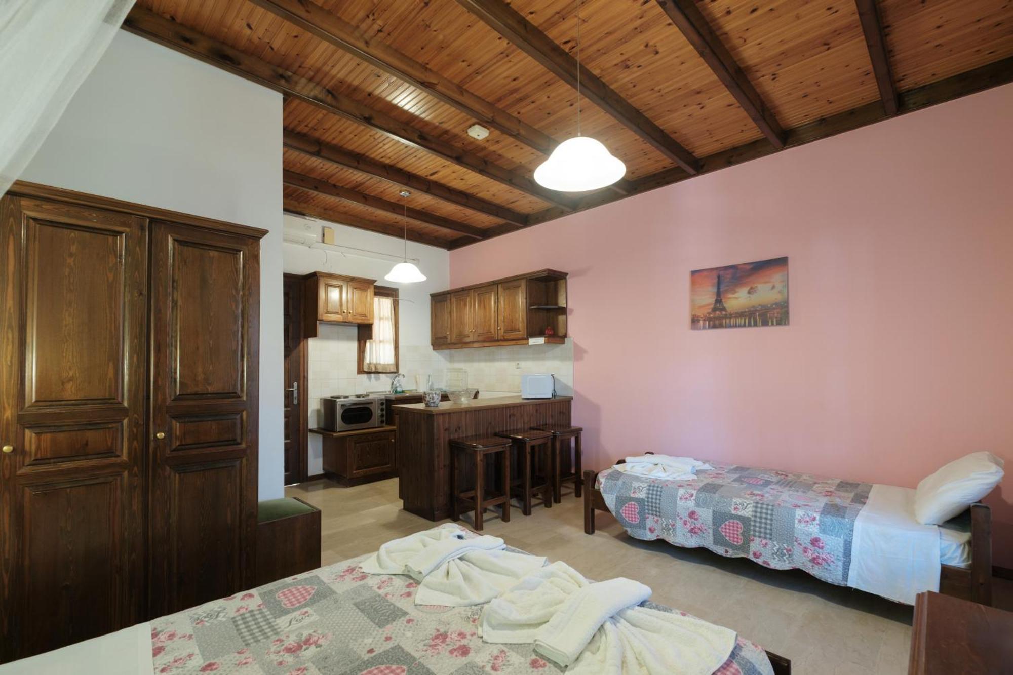 Nikos Pool - Upper Floor Hotel de apartamente