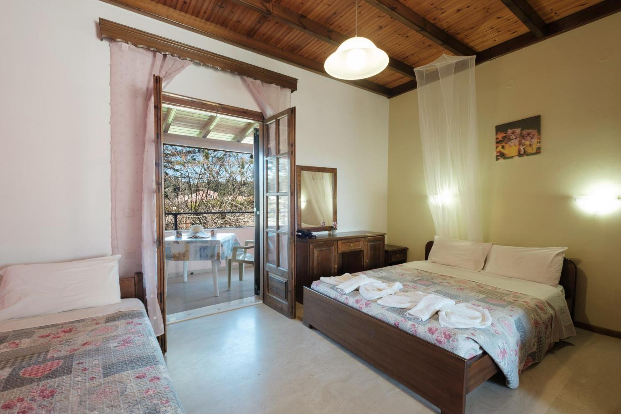 Nikos Pool - Upper Floor
